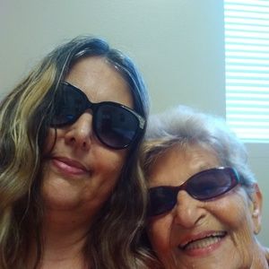 Meet your Posher, Karin